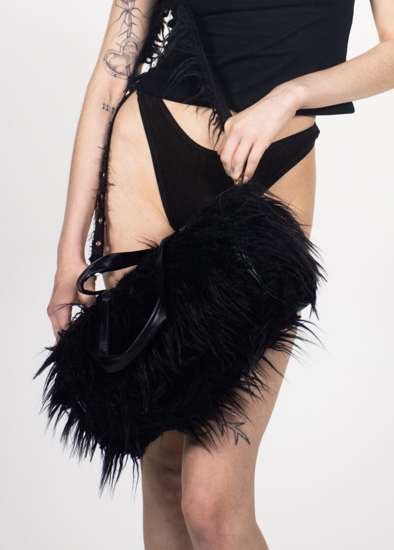 Cartera Furry - Image 3