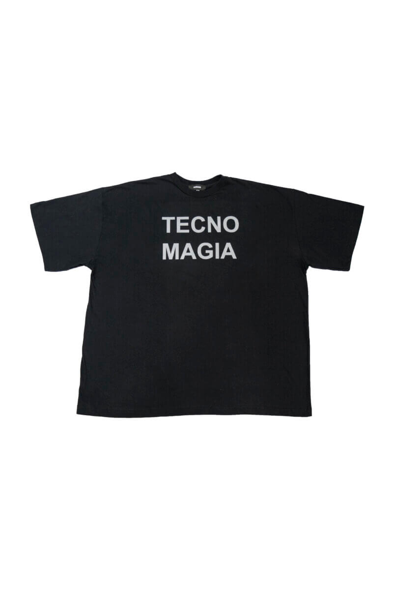 Remera oversized Tecnomagia